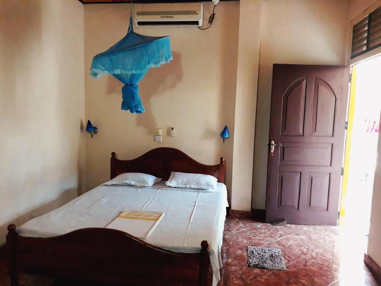 Guesthouse Sunshine Aluthgama Exterior photo